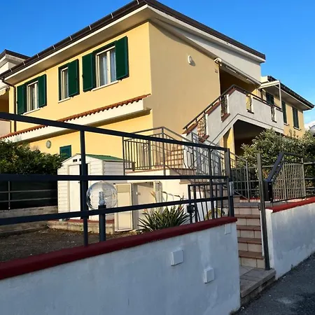 빌라 Stefy's House 2 *